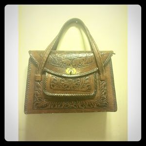 Vintage brown leather tooled purse!
